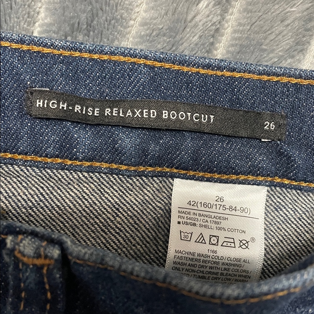 NWOT Banana Republic High Rise Relaxed Bootcut Jeans size 26 - Picture 3 of 11